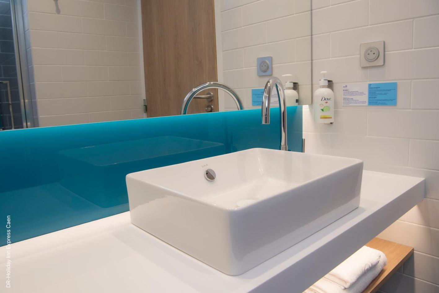 Holiday Inn Express Caen Epron By Ihg エクステリア 写真