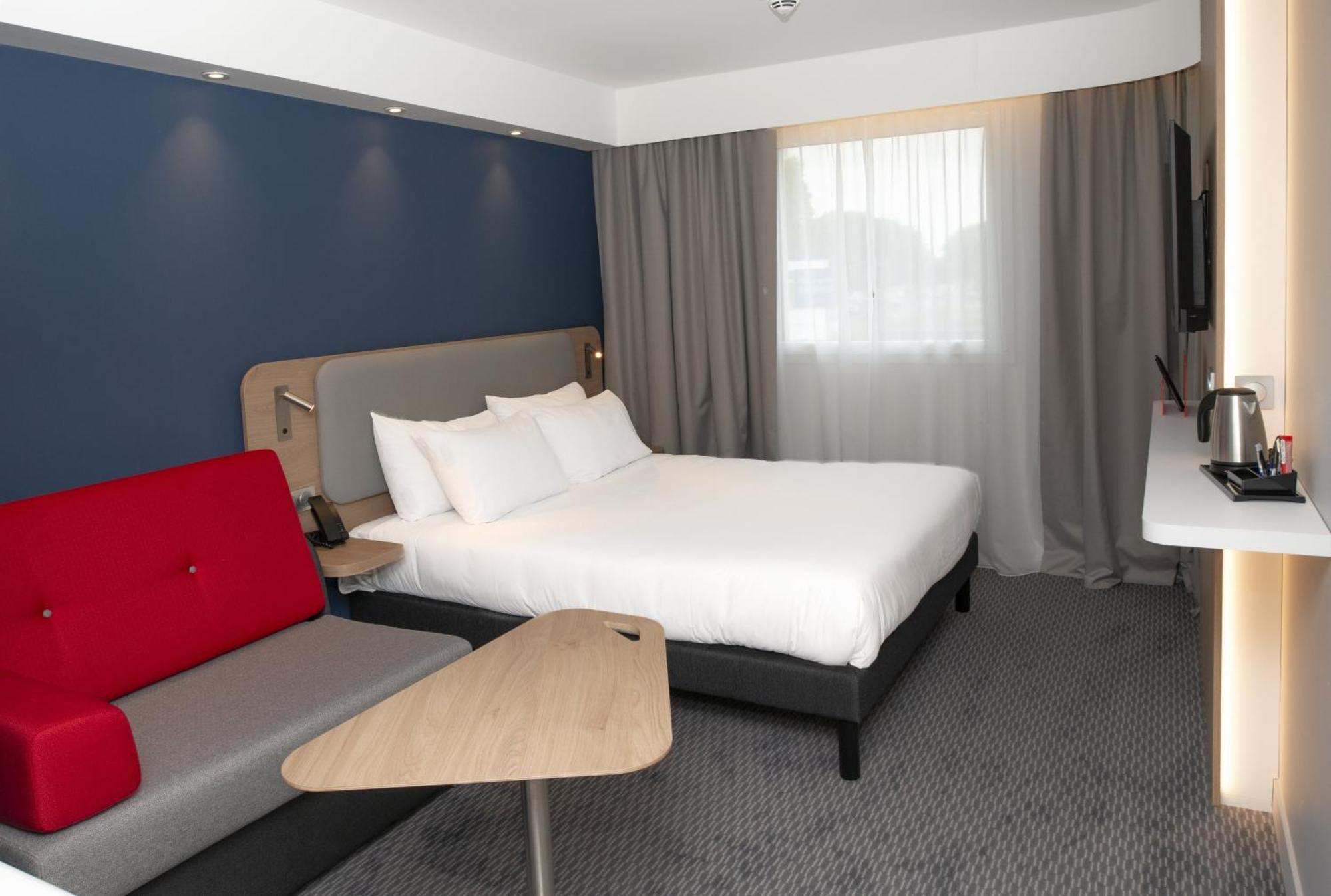 Holiday Inn Express Caen Epron By Ihg エクステリア 写真