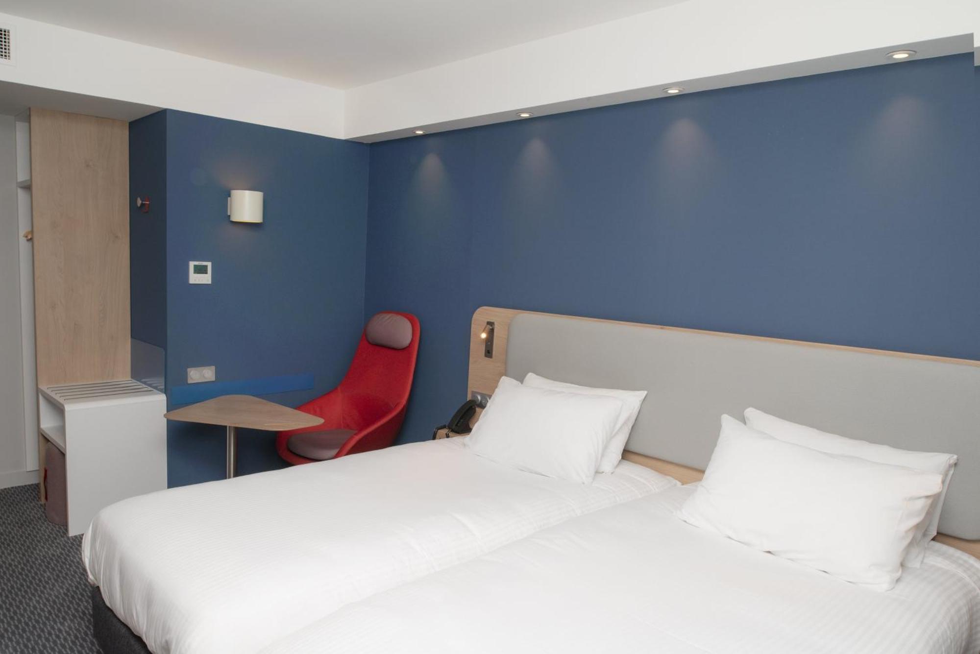 Holiday Inn Express Caen Epron By Ihg エクステリア 写真
