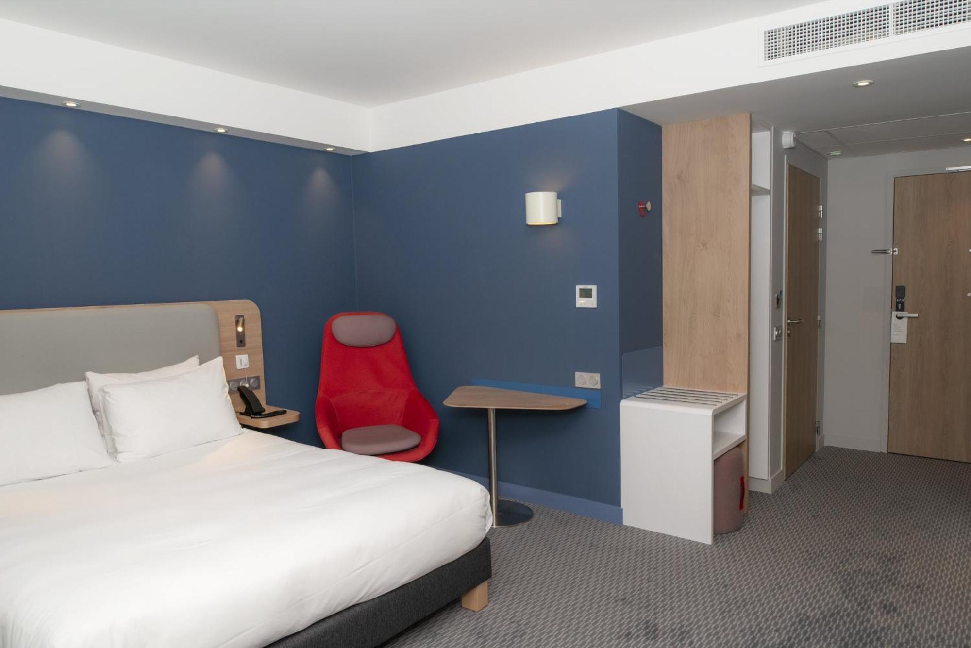 Holiday Inn Express Caen Epron By Ihg エクステリア 写真
