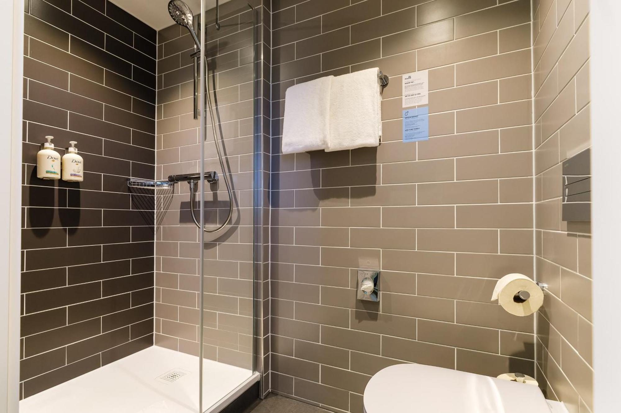 Holiday Inn Express Caen Epron By Ihg エクステリア 写真