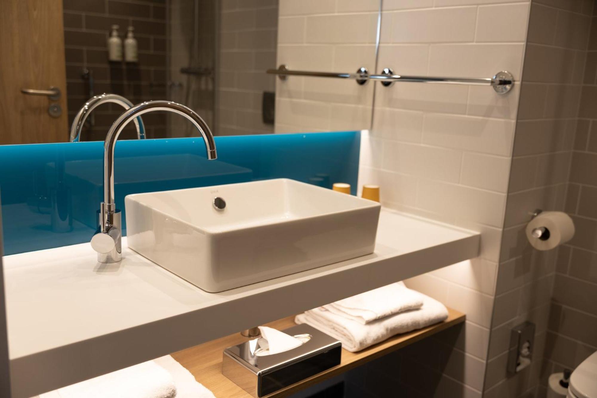Holiday Inn Express Caen Epron By Ihg エクステリア 写真
