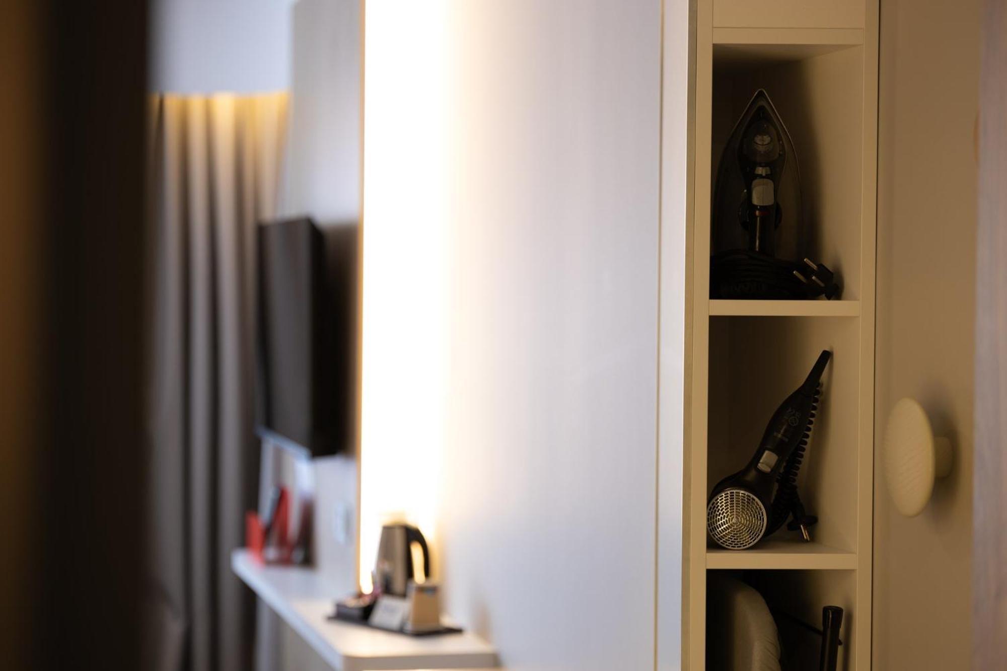 Holiday Inn Express Caen Epron By Ihg エクステリア 写真