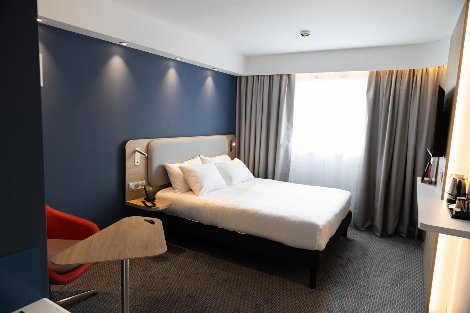 Holiday Inn Express Caen Epron By Ihg エクステリア 写真
