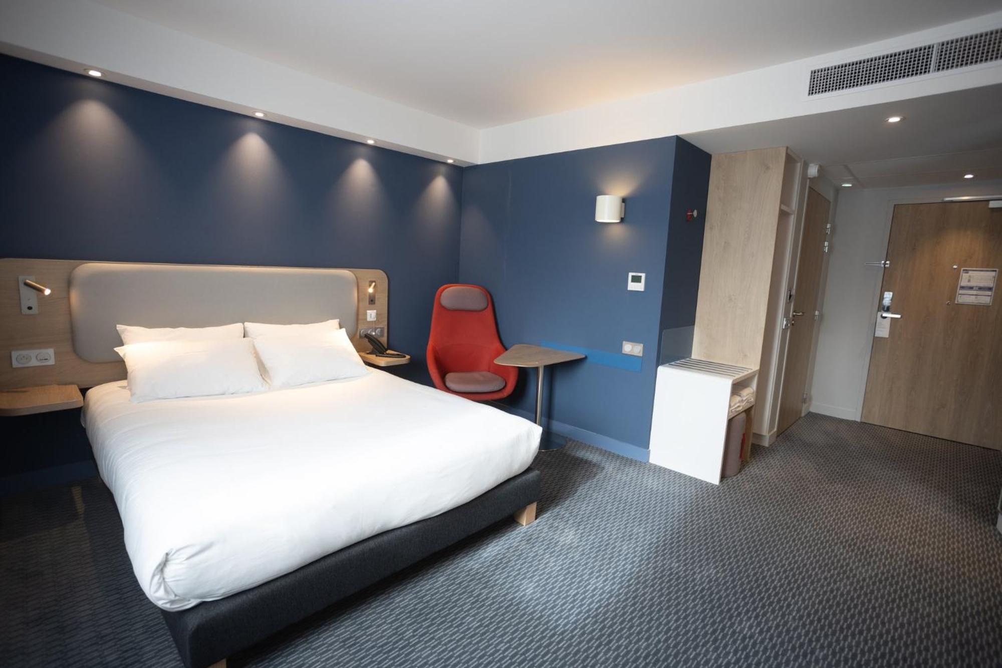 Holiday Inn Express Caen Epron By Ihg エクステリア 写真