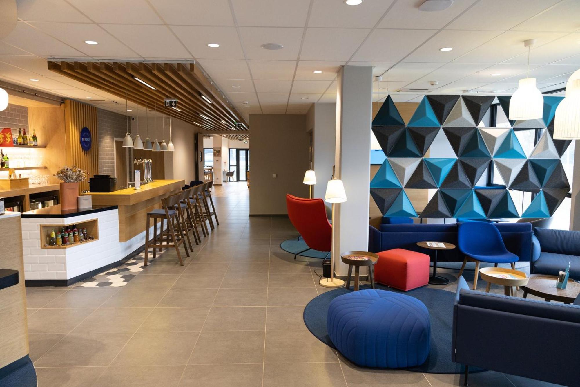 Holiday Inn Express Caen Epron By Ihg エクステリア 写真