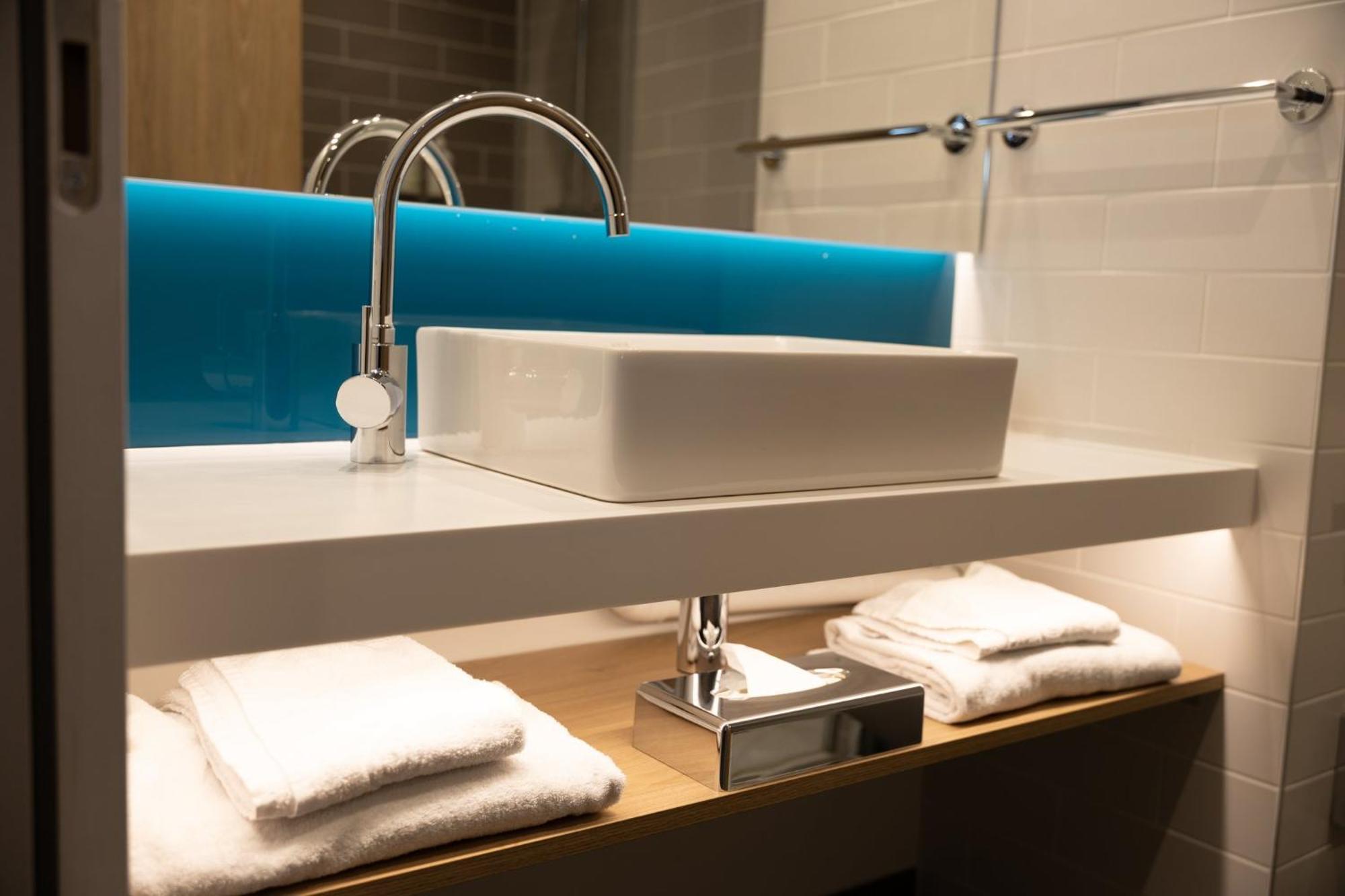 Holiday Inn Express Caen Epron By Ihg エクステリア 写真